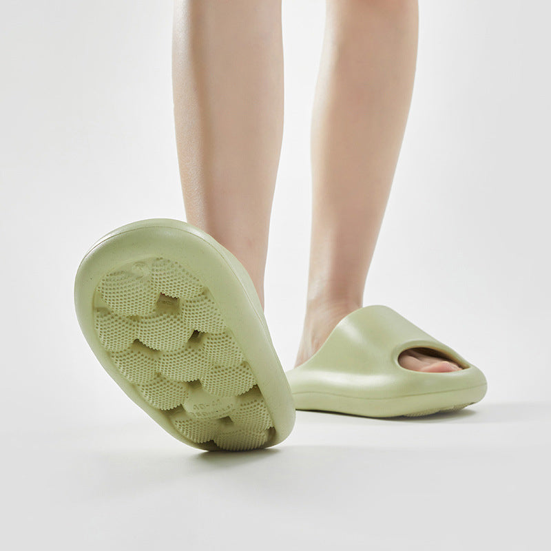 Claquettes de bain pour femmes avec design de semelle en boules, chaussons d'intérieur antidérapants, chaussons d'été pour la maison.