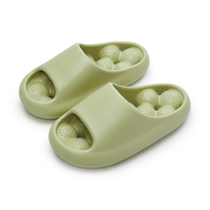 Claquettes de bain pour femmes avec design de semelle en boules, chaussons d'intérieur antidérapants, chaussons d'été pour la maison.